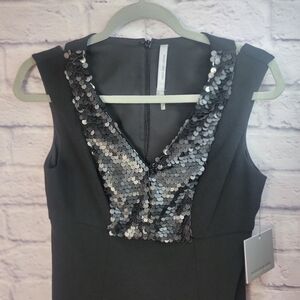 Marc New York black knee length V-neck sleeveless NWT zipup back size s dress